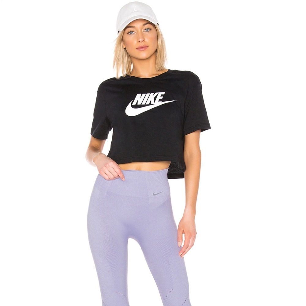 Nike Sportswear Graphic Black Crop Top T Shirt